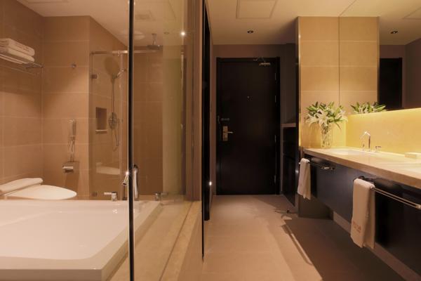 Hotel Orange Crystal *